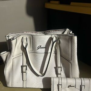 Guess White Shoulder Bag with Structured Design